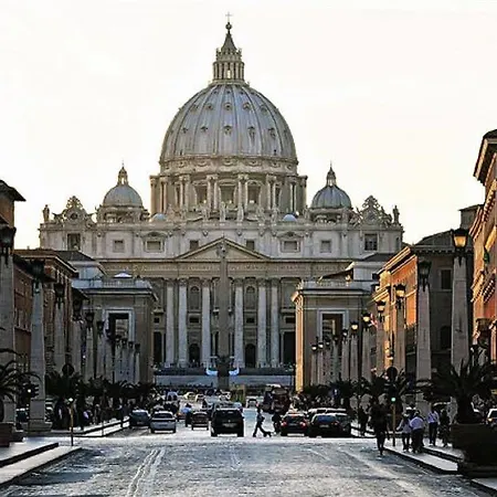 Hotel Vatican Palace