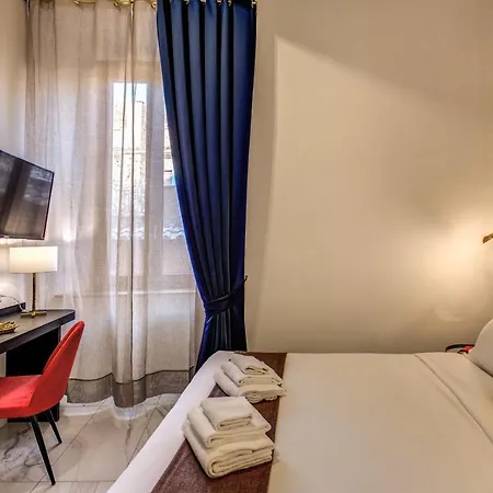 Little Queen Pantheon Guest house 4*