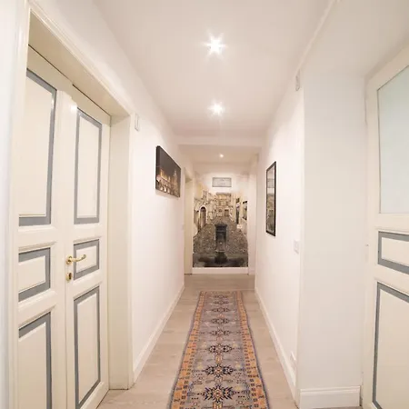 Roman Holidays Guest house 2*