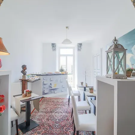 Roman Holidays Guest house 2*