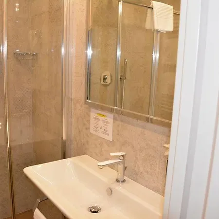Flavia Otel 3*