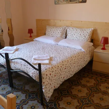 Carlo Alberto House Bed & Breakfast Roma