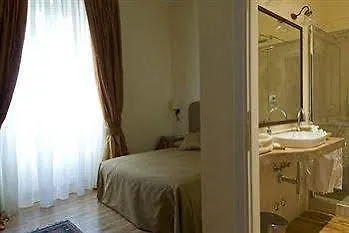 Relais Al Senato Bed & Breakfast Rome