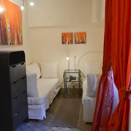 Residenza Torre Colonna 4*