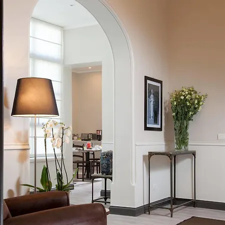 Bed & Breakfast Nazionale 51 Group 3*