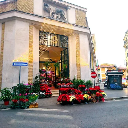 圣米歇尔庇亚城门住宿加早餐旅馆 住宿加早餐酒店