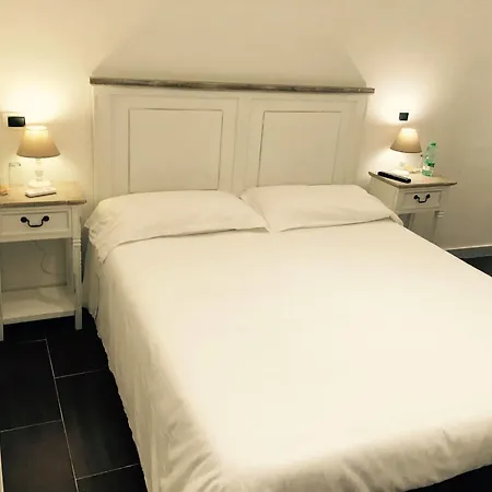O La Civetta Di Trastevere בית הארחה
