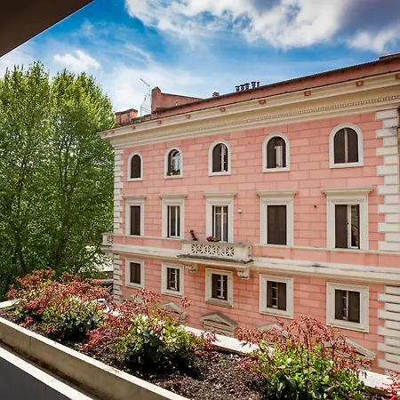 77 Bed & Breakfast Řím