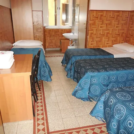 Cressy Hotel