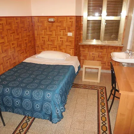 Cressy Hotel