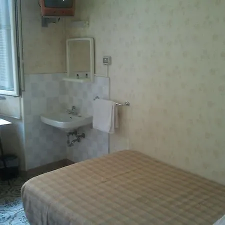 Cathrine Hotel