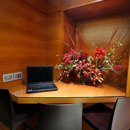 Hotell Memphis 4*