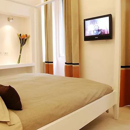 Pantheon 2 Bed & Breakfast 2*