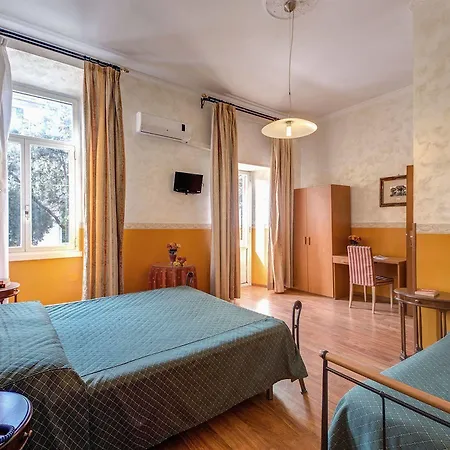 Aquarium Hotel