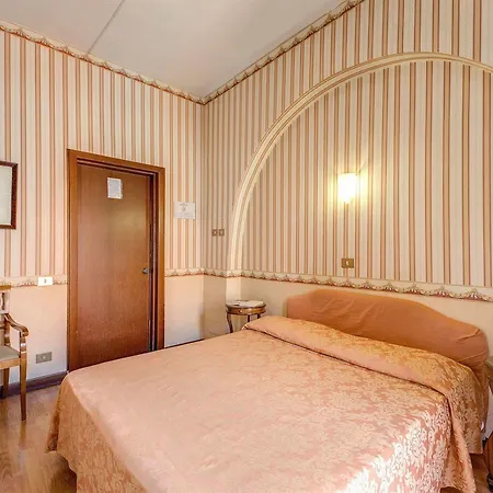 Hotel Aquarium Rome