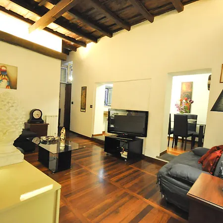 Holiday - City Center Apartment *