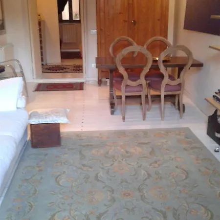 Portico D'ottavia Luxury & Philosophy Apartment