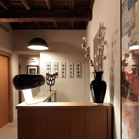 Down Town - Domus Collection 3* Rome