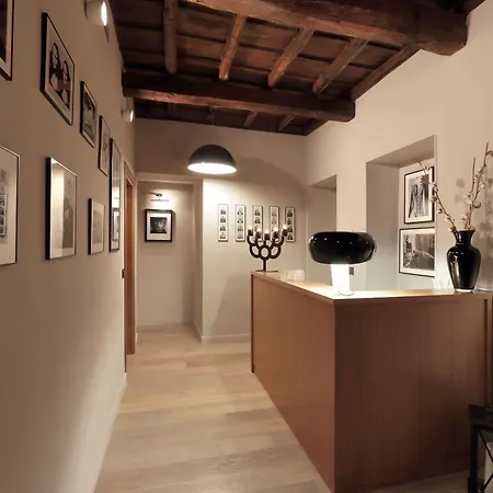Down Town - Domus Collection Hotel Rome