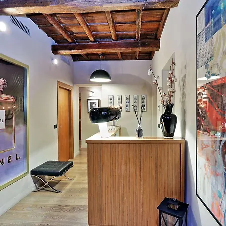 Down Town - Domus Collection Rome