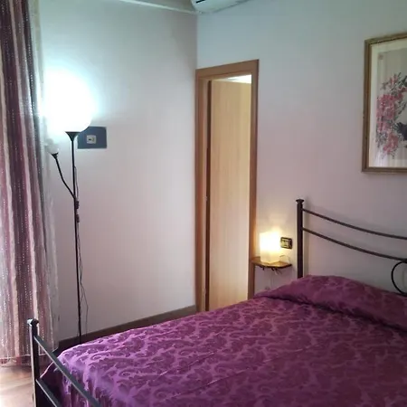 Guest house Julius Caesar 183 Rome