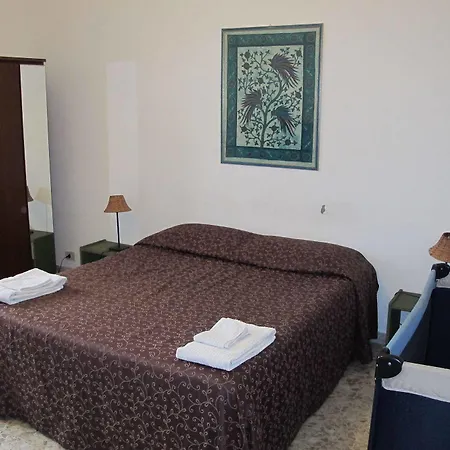 Little Italy Hotel Rome