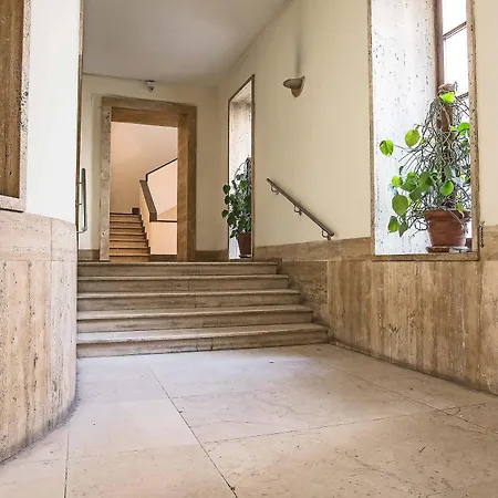 Guest house 94rooms Vatican - Vigliena Rome
