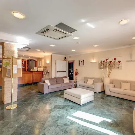 Hotel Romoli 3*