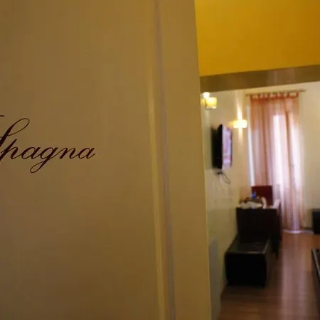 Trastevereinn Nocleg ze śniadaniem 2*