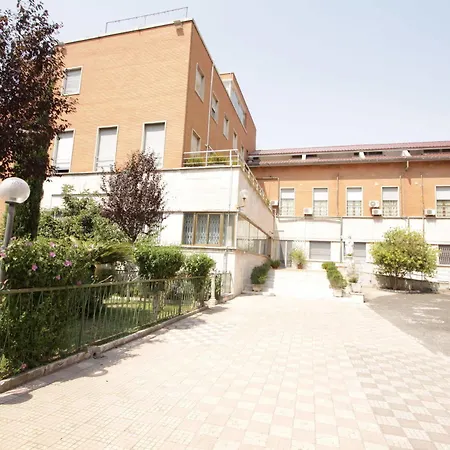 Casa Per Ferie Margherita Diomira Hotel 2*