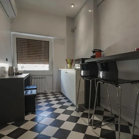 Tiburstation 2 Guest house 3*