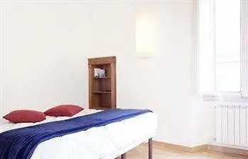 Vicolo De Renzi Trastevere *