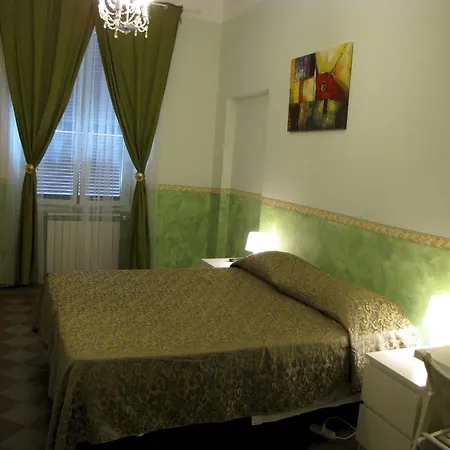 Claudia House Termini Bed & Breakfast 2*