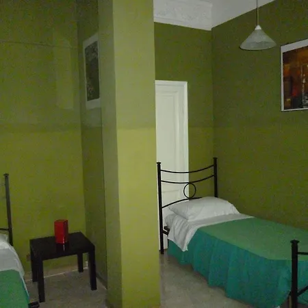 Hotel Giamaica For Girls & Ladies Only