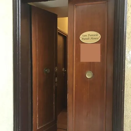 San Daniele Bundi House Penzion