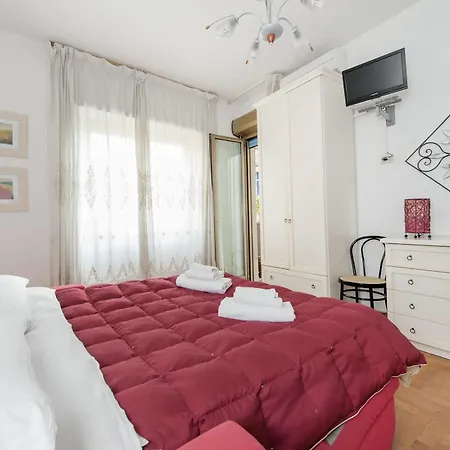 Bed & Breakfast A For 2*