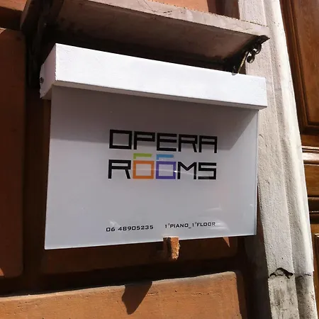 Opera 66 Bed & Breakfast 2*