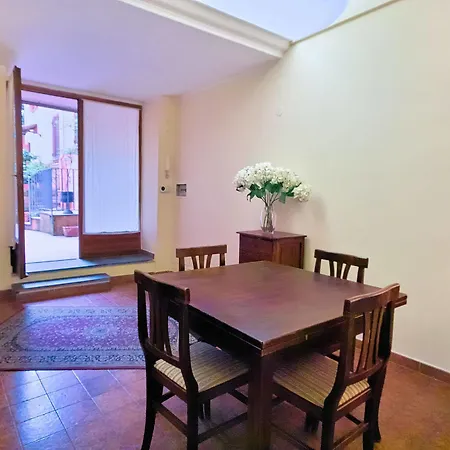 Cortile House Apartment