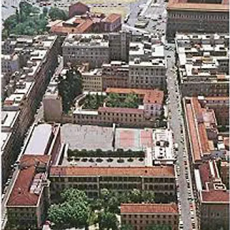 Gentes Bed & Breakfast 2*