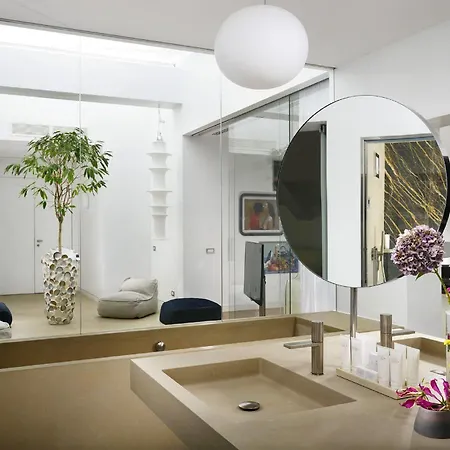 Palazzo Montemartini Rome, A Radisson Collection 5* Rom