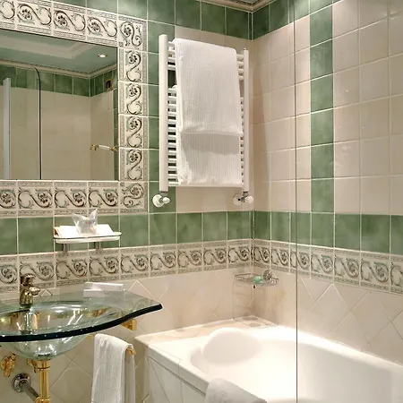 Homs Hotel 4*