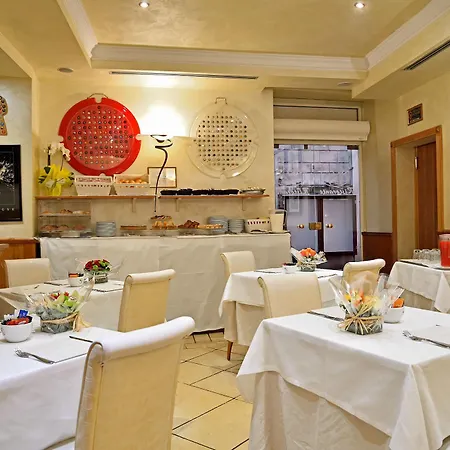 Homs Hotel 4*