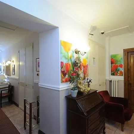 Sweet Hotel
