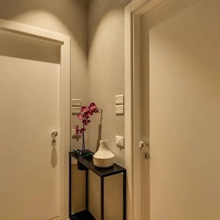 The Spanish Piazza Di Spagna Bed and Breakfast