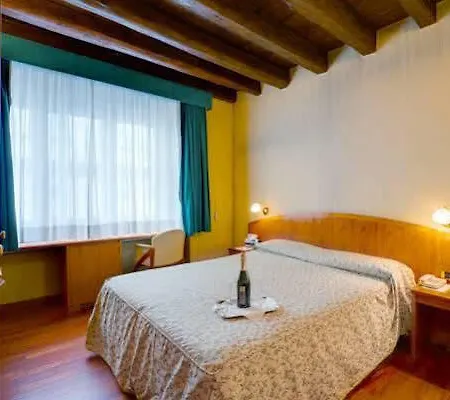 Hotel Corot