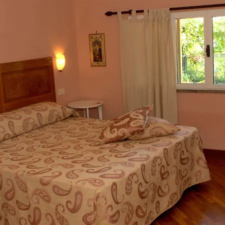 Hotel Orto Di Rome