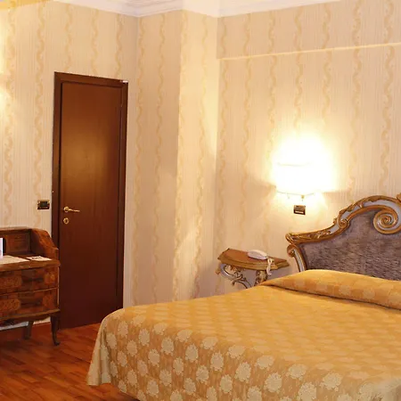 Hotel Lh Grand Hermitage 4*