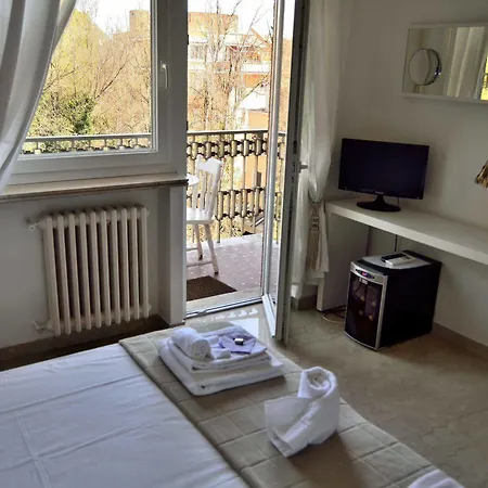 Rome&suites Bed & Breakfast 2*