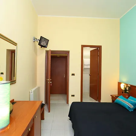 Pisa Hotel *