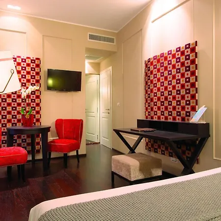 Stendhal Luxury